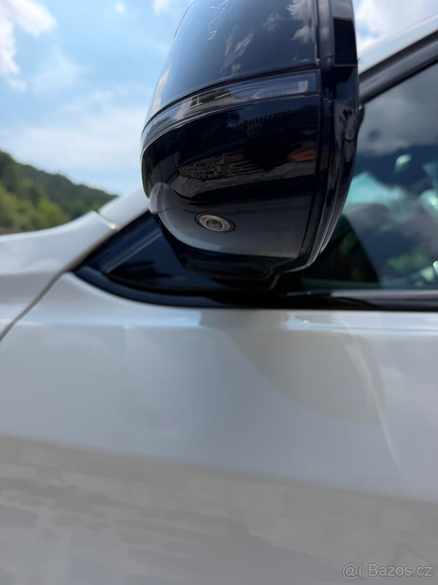2017 BMW X6 - 10