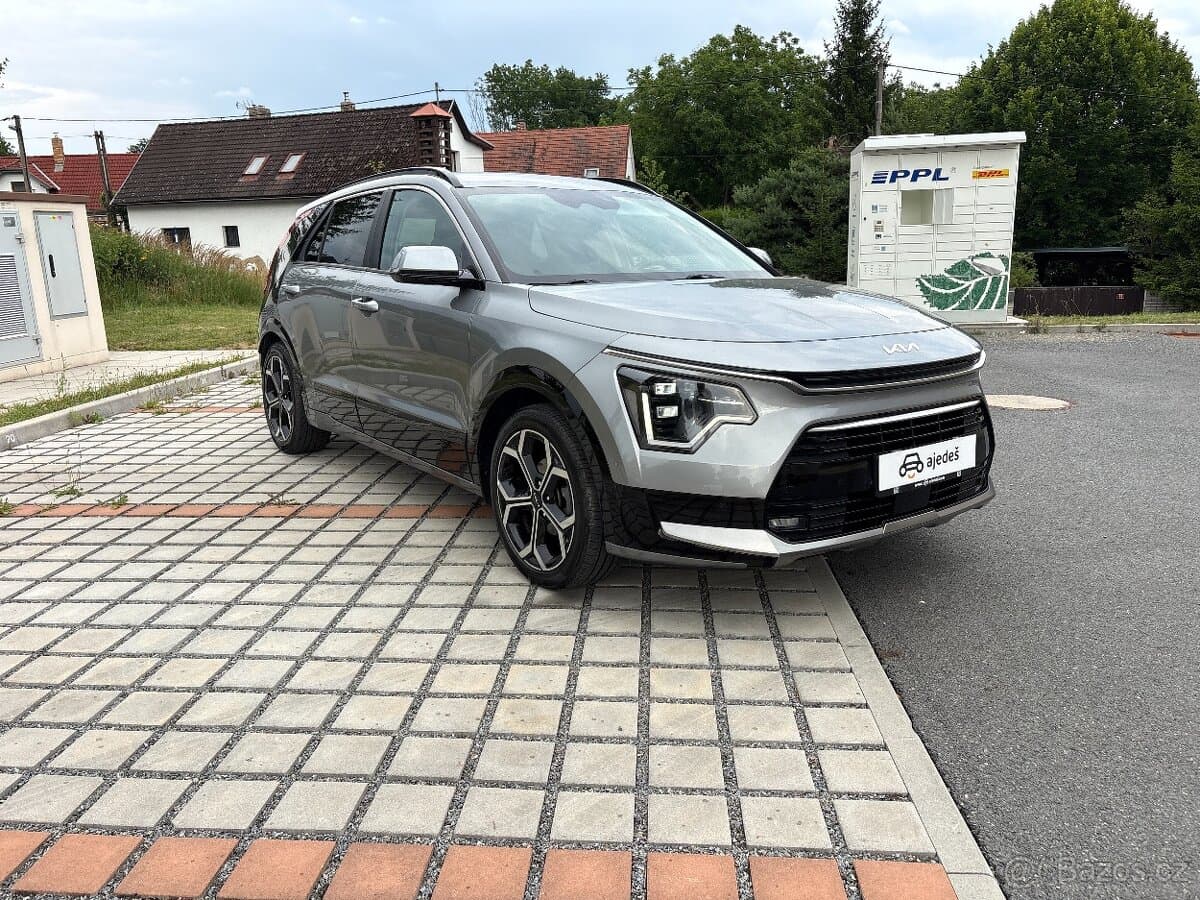 2022 Kia NIRO - 10