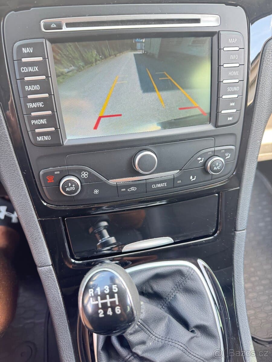2014 Ford S-MAX - 10