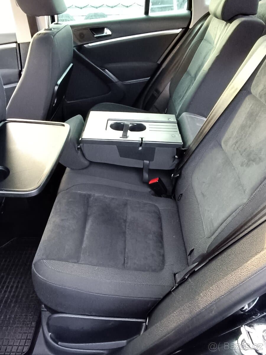2011 Volkswagen TIGUAN - 10
