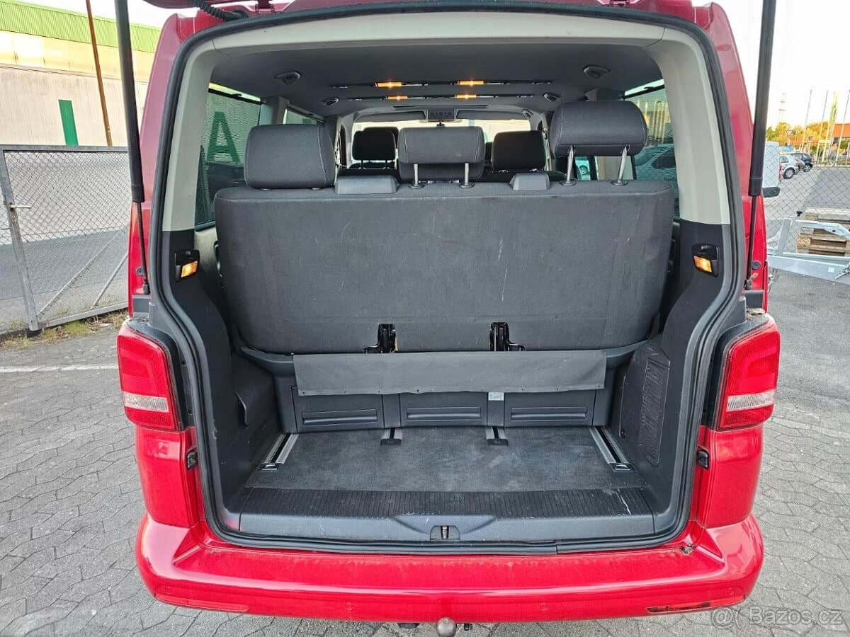 2012 Volkswagen MULTIVAN - 10