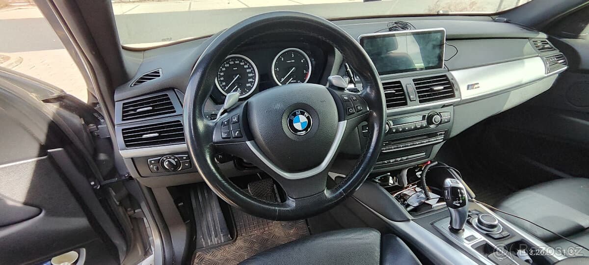 2010 BMW X6 - 10
