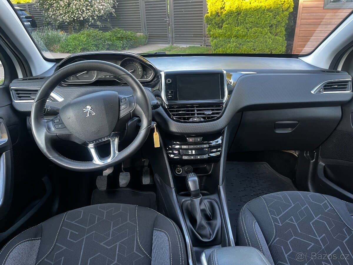 2016 Peugeot 2008 - 10