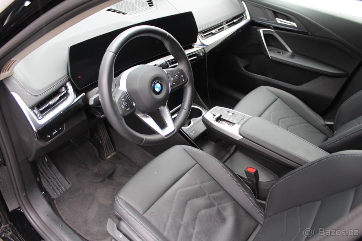 2025 BMW X1 - 10