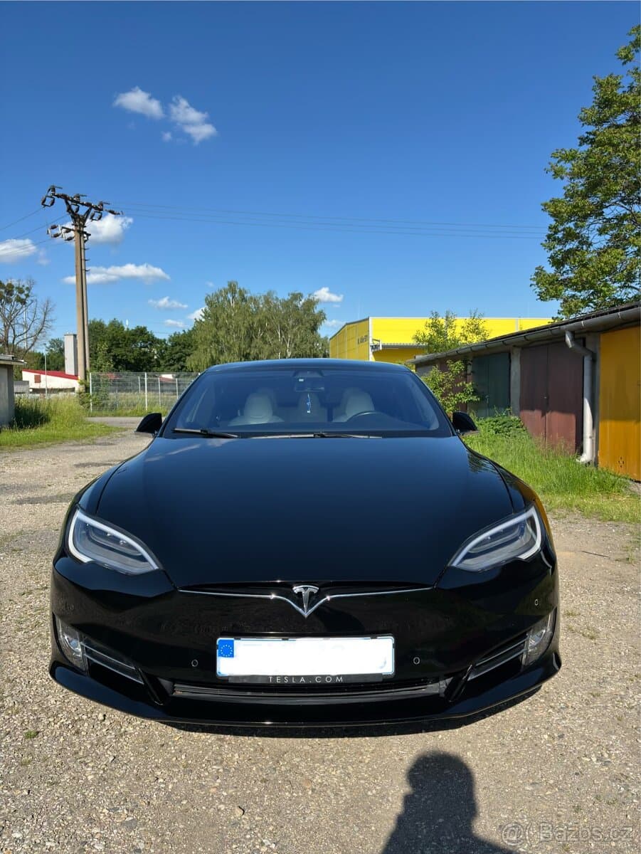 2018 Tesla MODEL S - 10