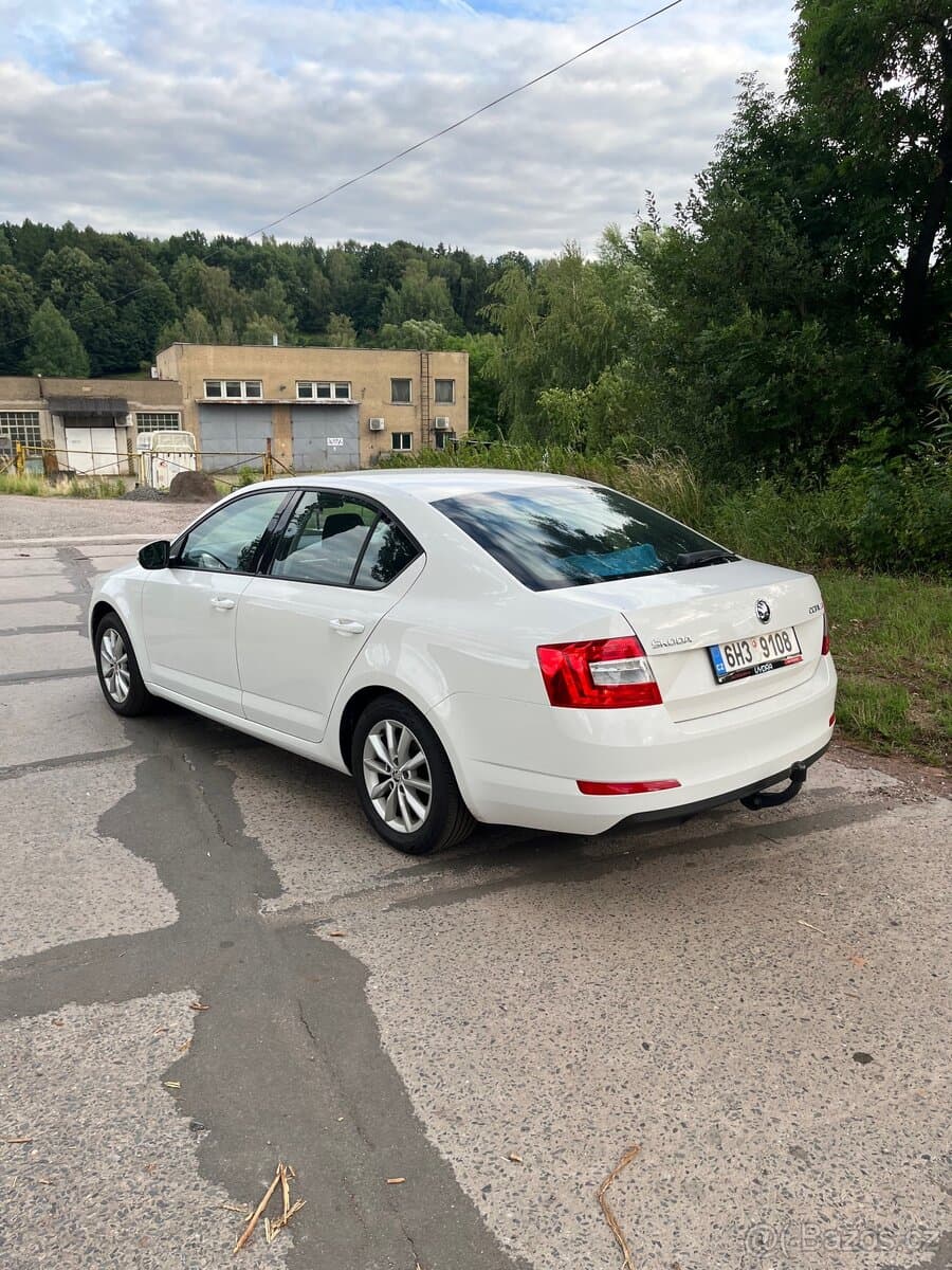 Škoda OCTAVIA - 10
