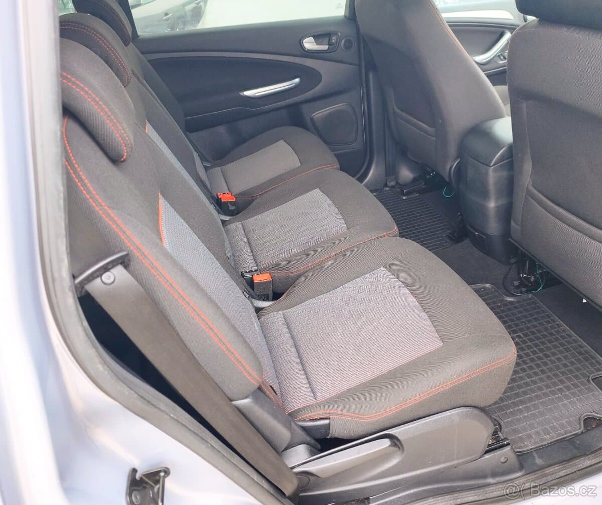 2011 Ford S-MAX - 10
