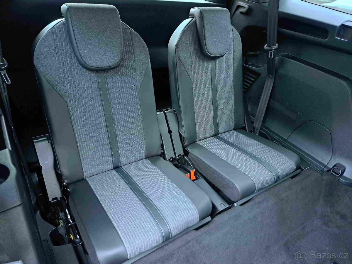 2022 Peugeot 5008 - 10