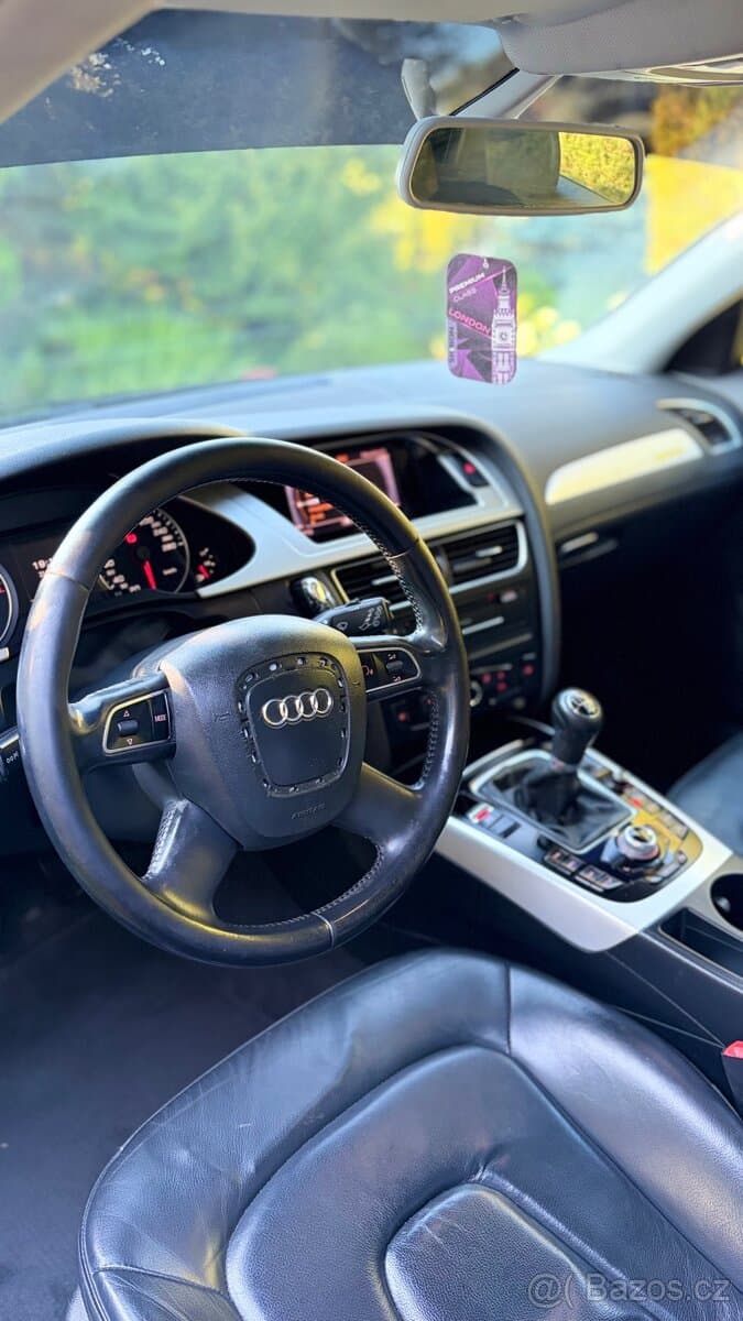 2010 Audi A4 - 10