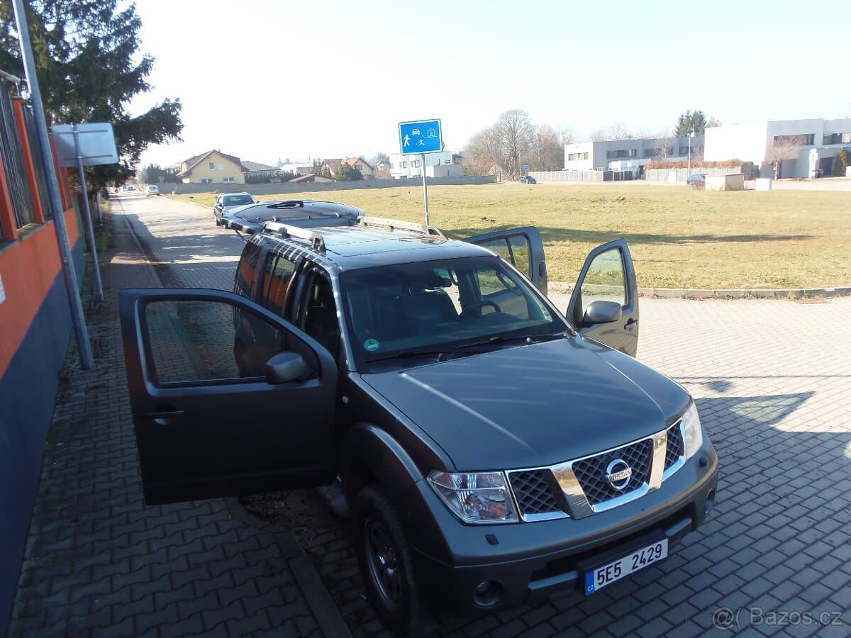 2005 Nissan PATHFINDER - 10