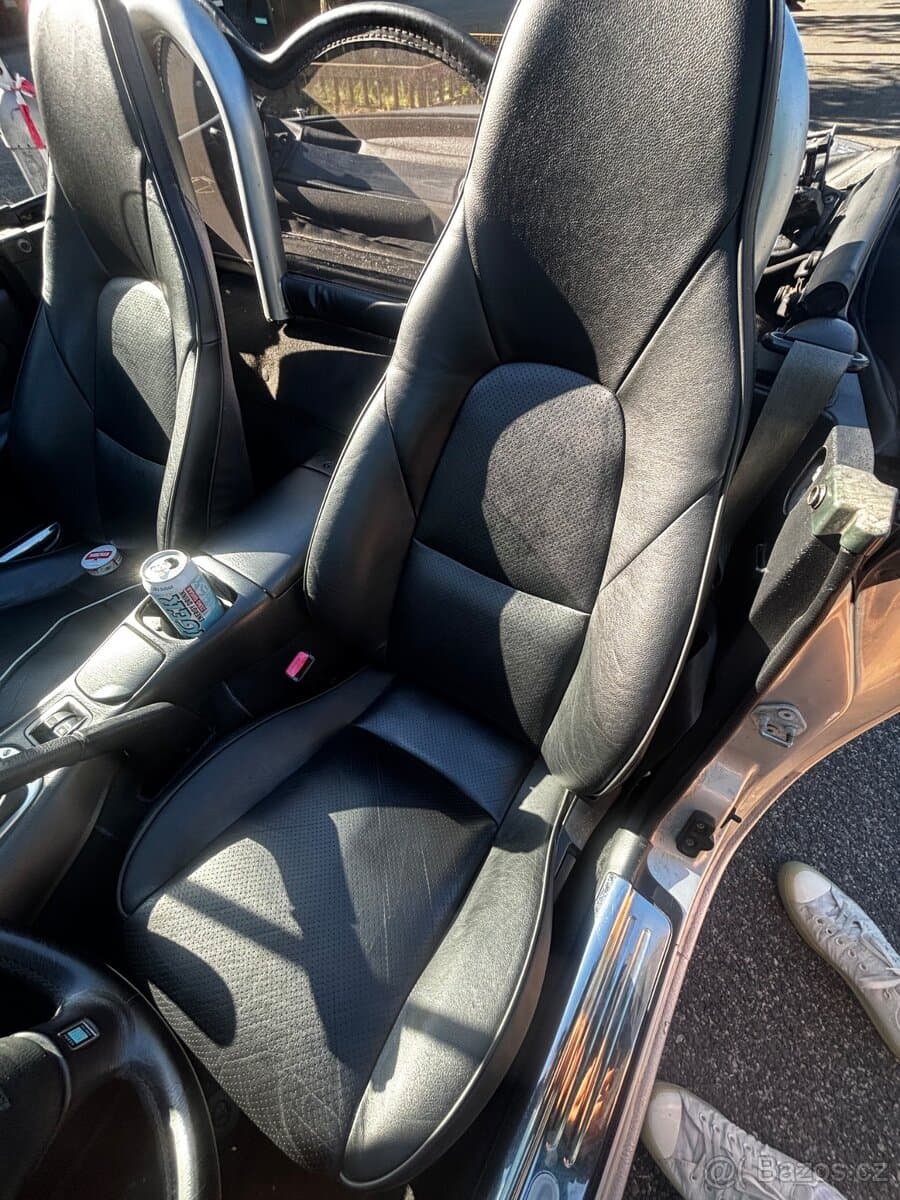2002 Mazda MX-5 - 10