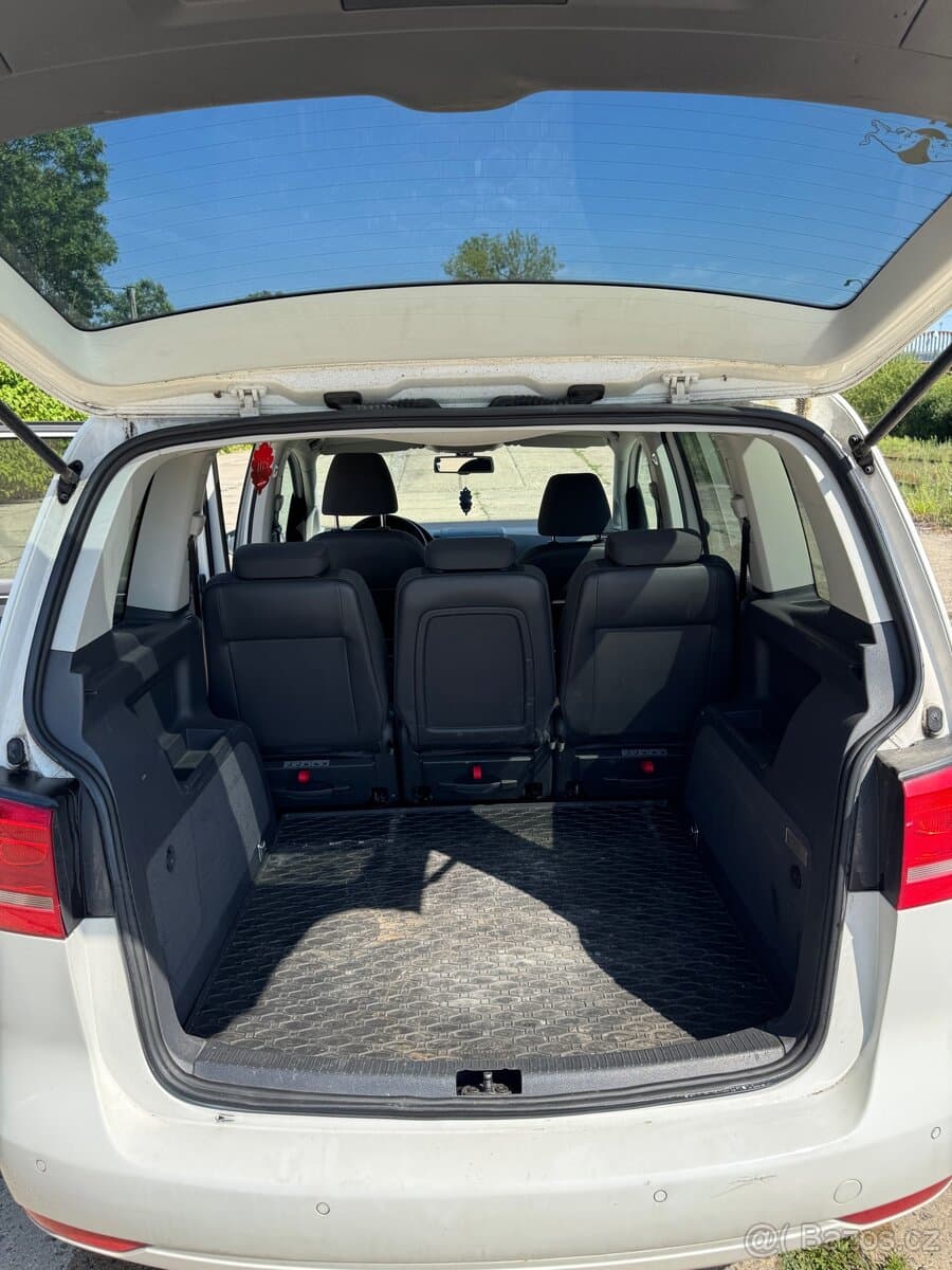 2011 Volkswagen TOURAN - 10