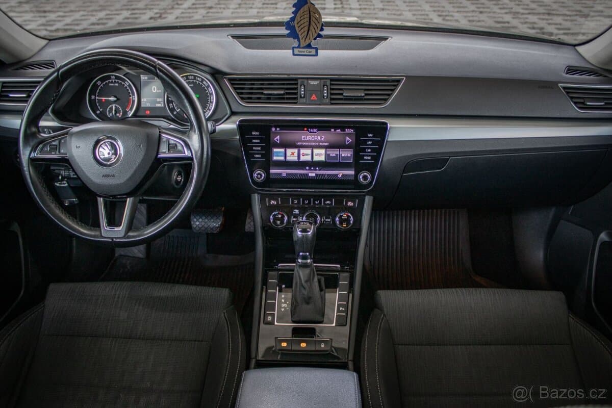 2019 Škoda SUPERB - 10