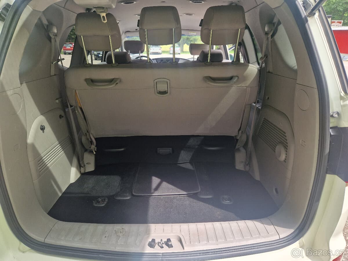 2017 SsangYong RODIUS - 10