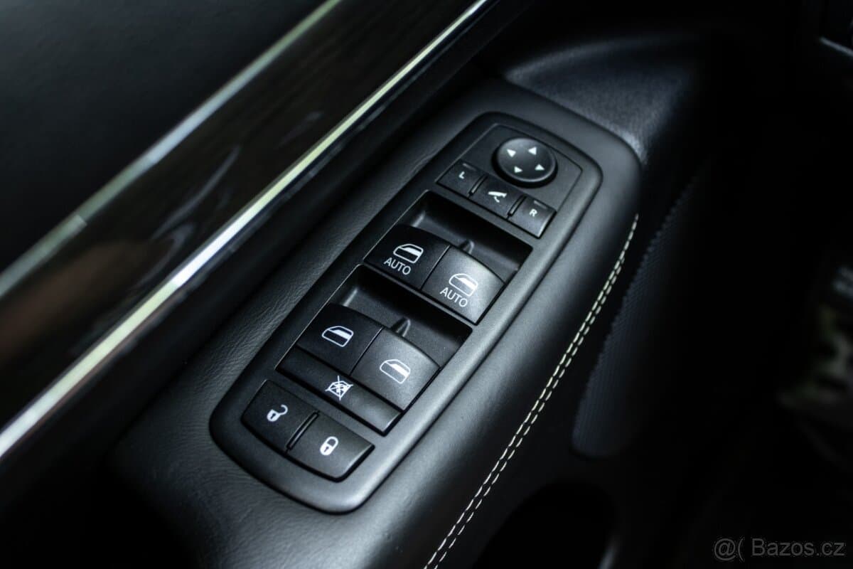 2014 Jeep CHEROKEE - 10