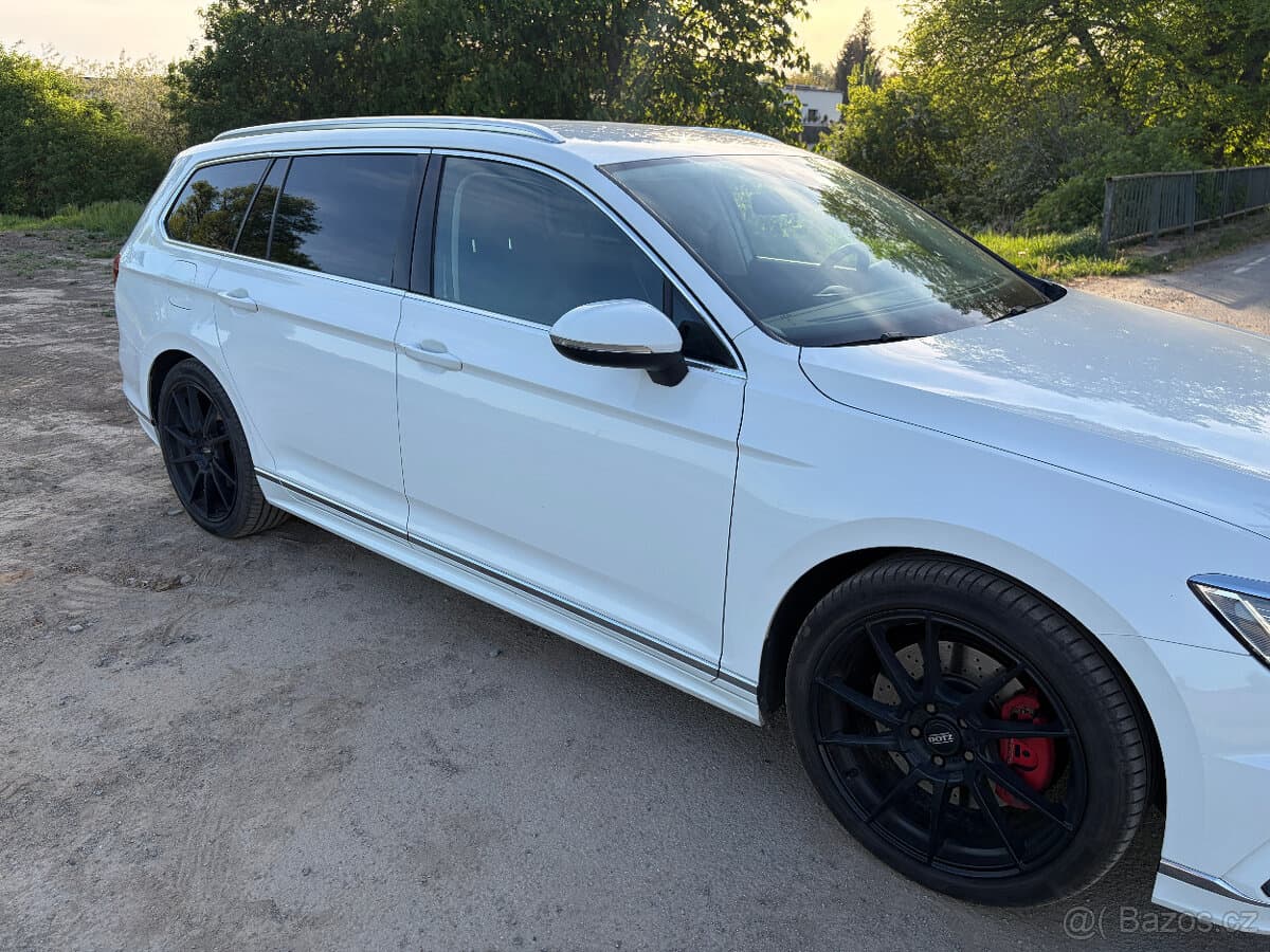 2019 Volkswagen PASSAT - 10