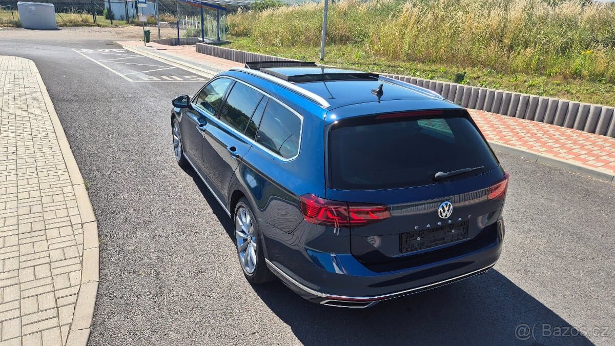 2020 Volkswagen PASSAT - 10