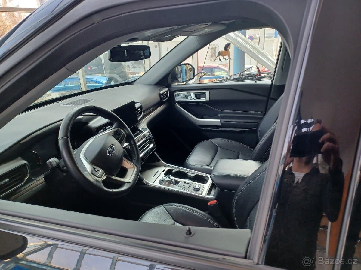 Ford EXPLORER - 10