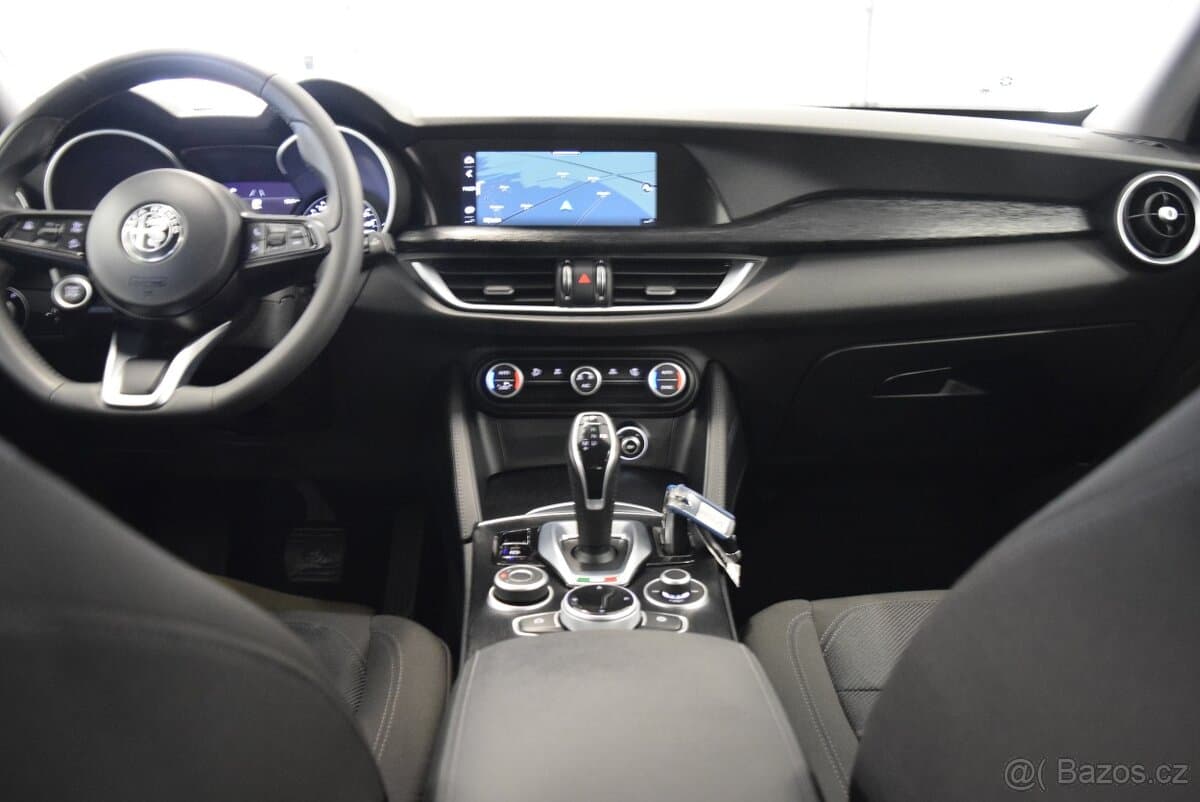2020 Alfa Romeo STELVIO - 10