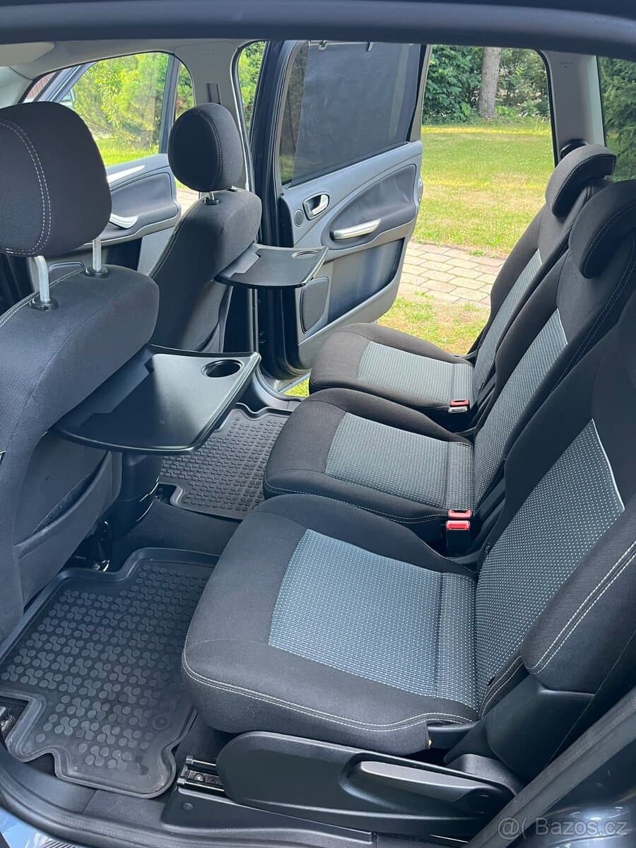 2010 Ford S-MAX - 10