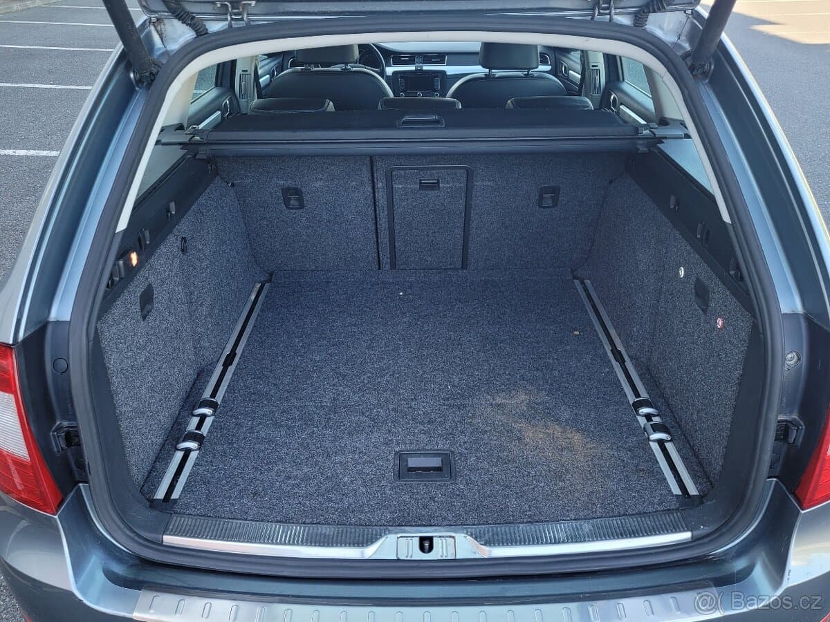 2010 Škoda SUPERB - 10