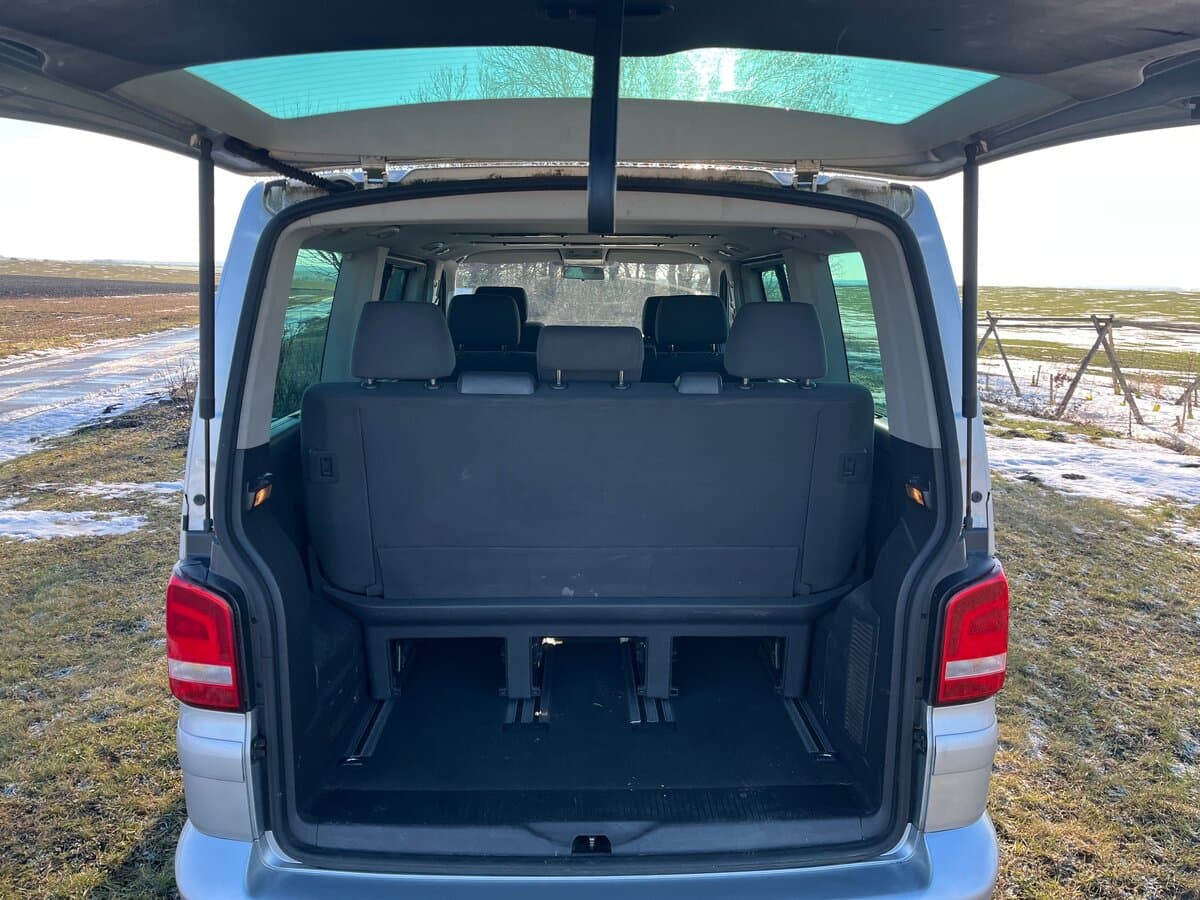2004 Volkswagen MULTIVAN - 10