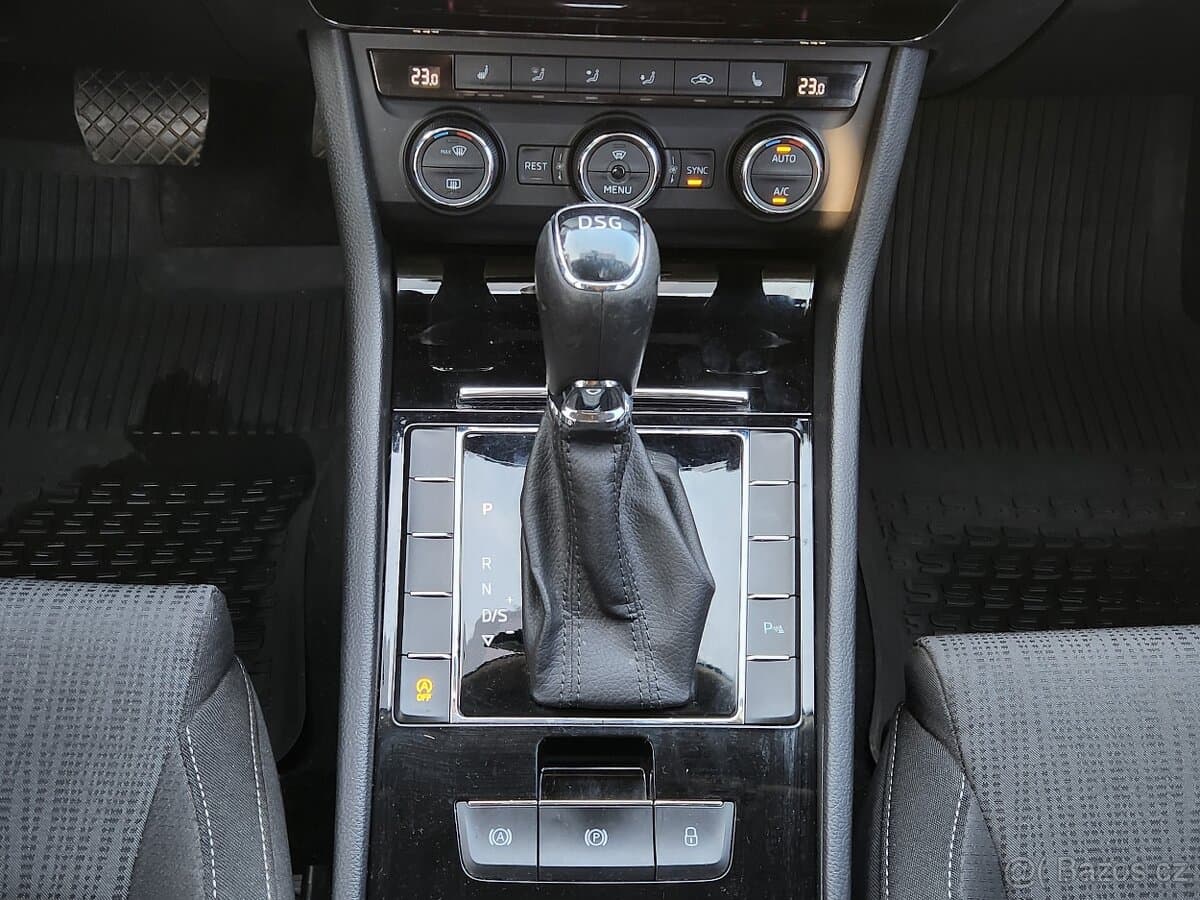 Škoda SUPERB - 10