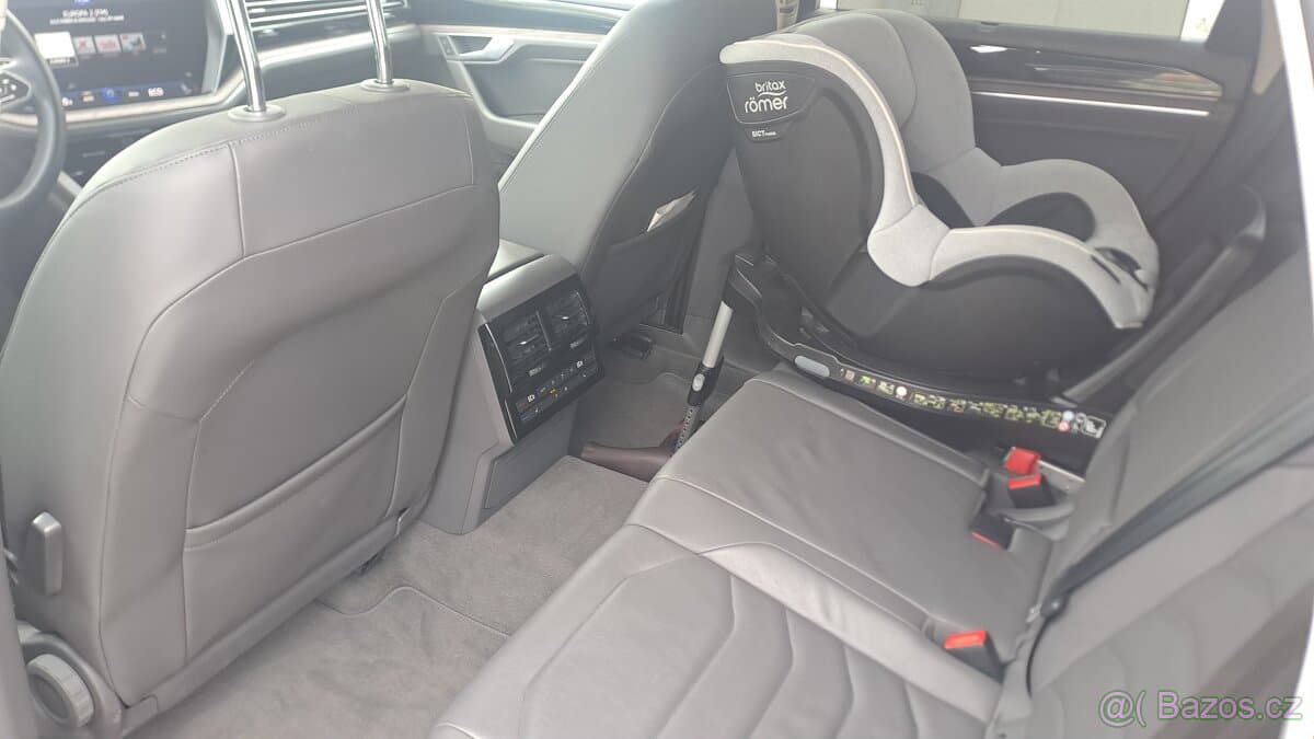 2021 Volkswagen TOUAREG - 10