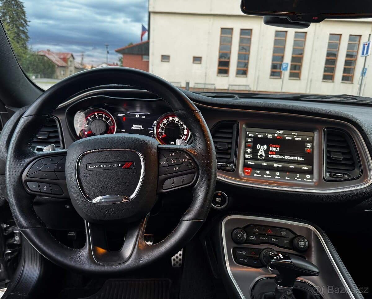 2022 Dodge CHALLENGER - 10