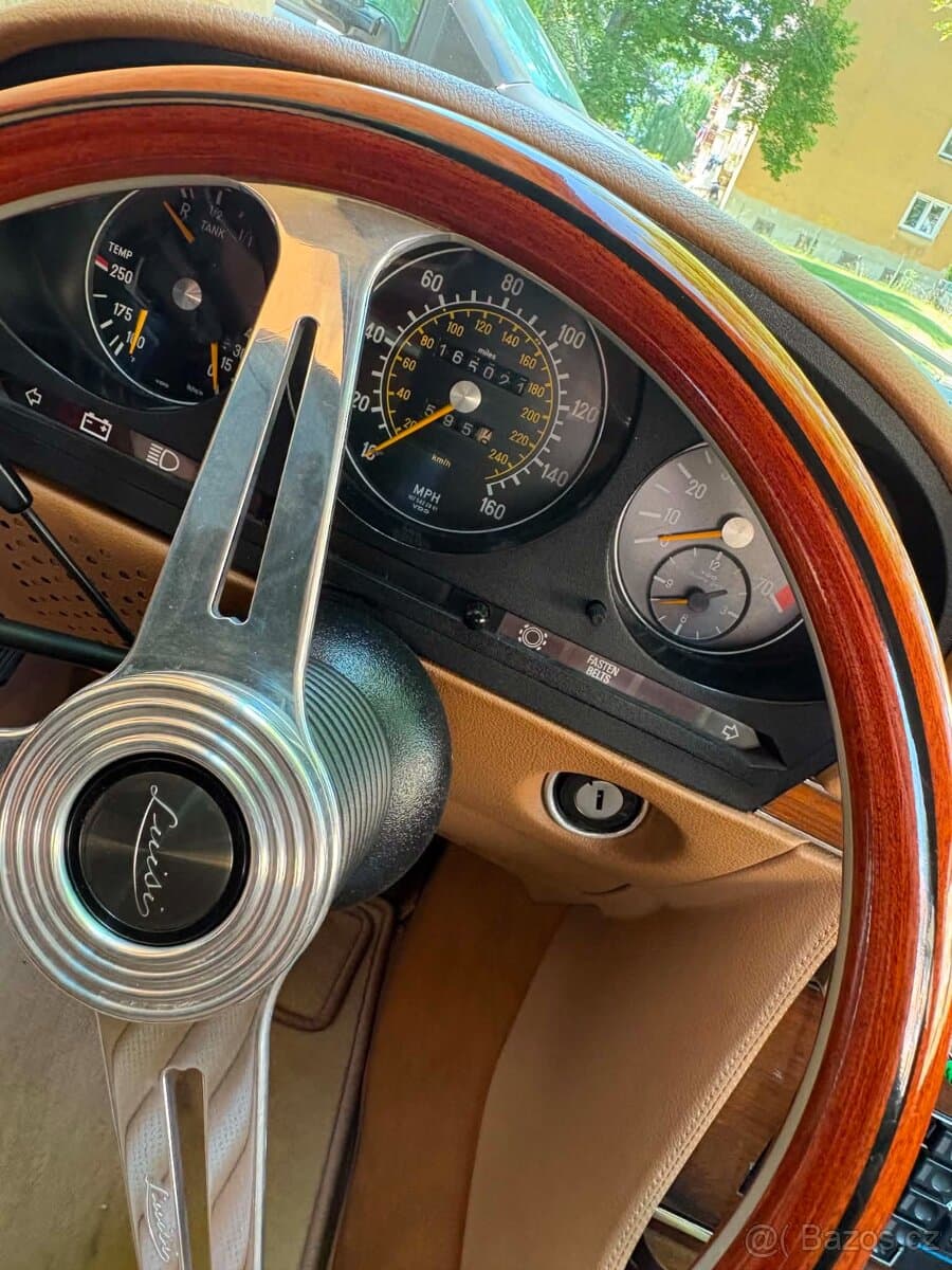 Mercedes-Benz SL - 10