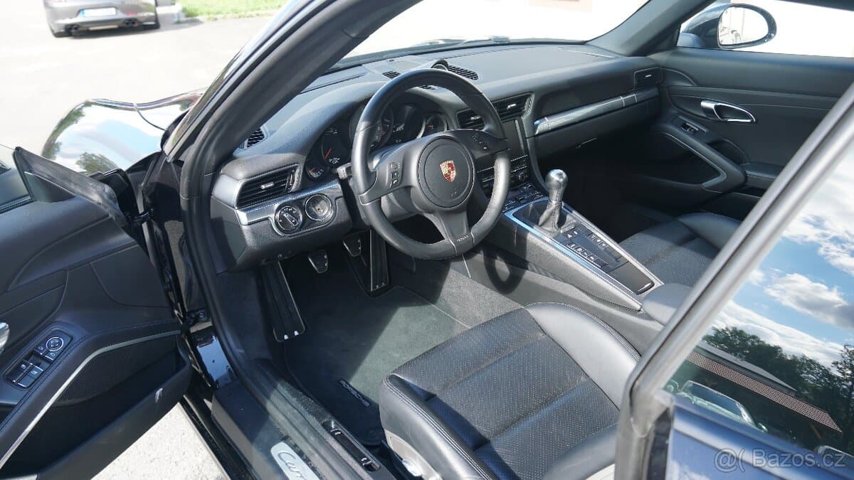 2014 Porsche 911 - 10
