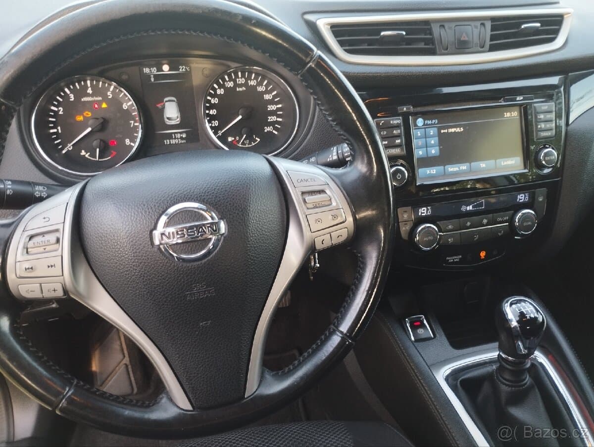2015 Nissan QASHQAI - 10