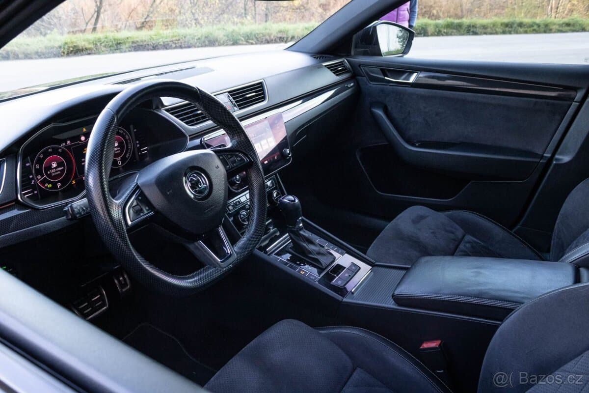 2018 Škoda SUPERB - 10