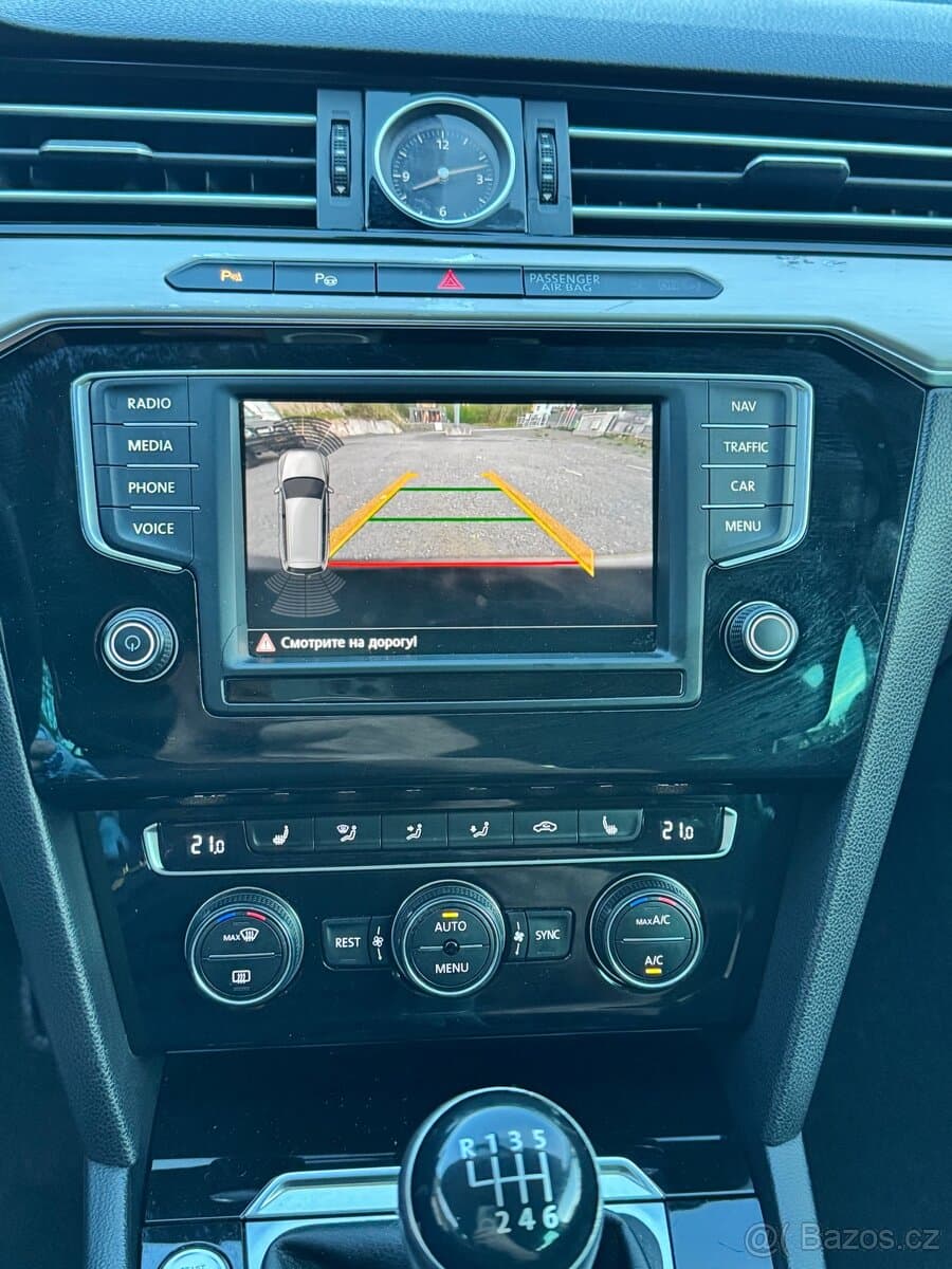 2016 Volkswagen PASSAT - 10