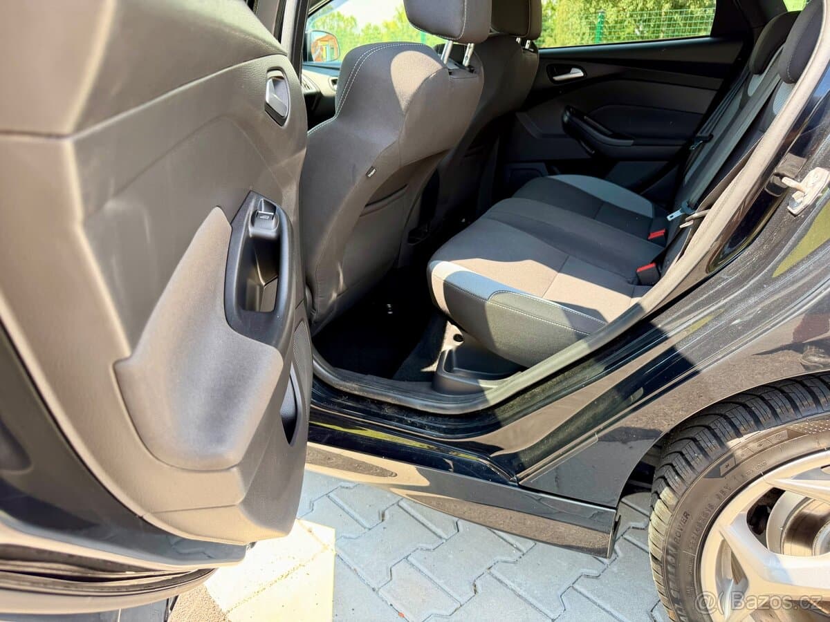 2015 Ford FOCUS - 10