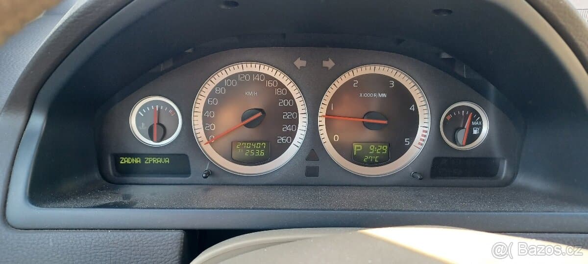 2012 Volvo XC90 - 10