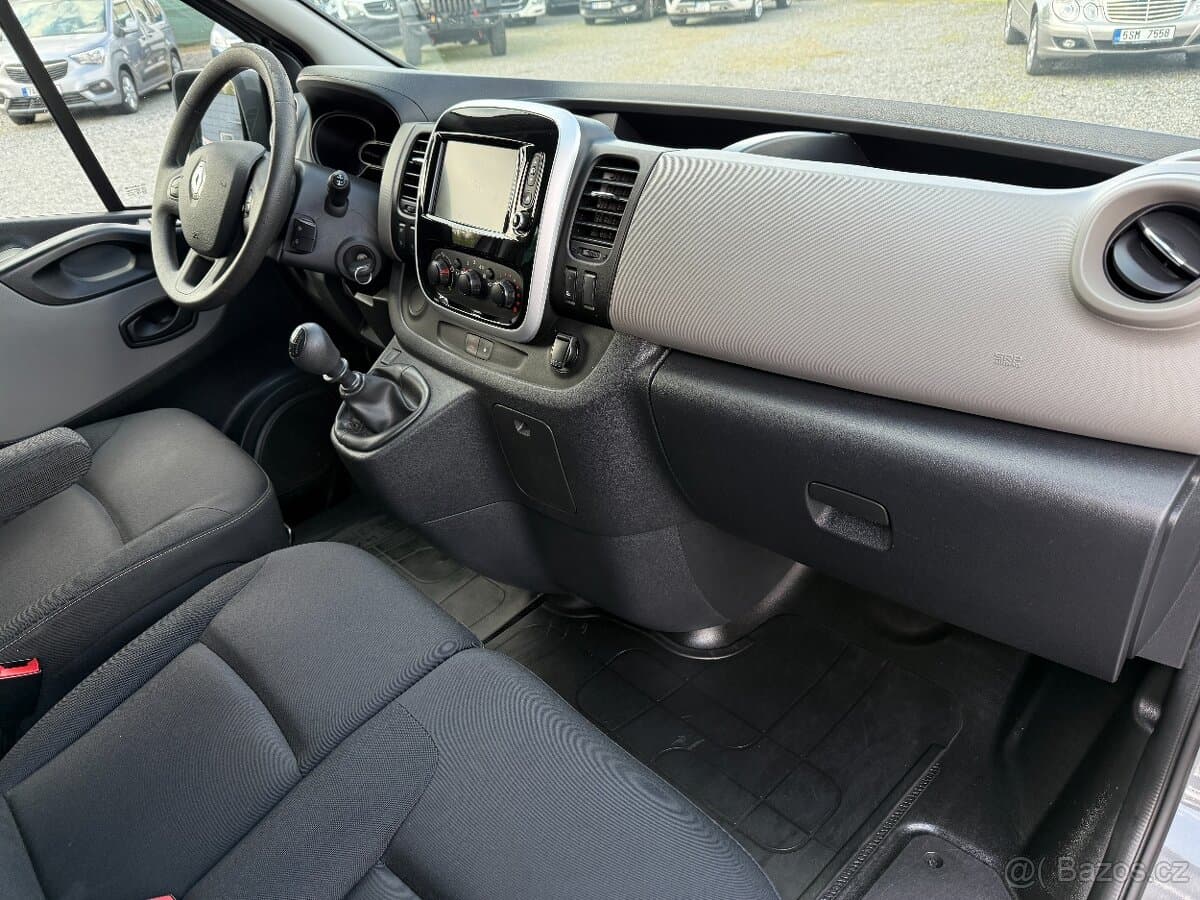2019 Renault TRAFIC - 10