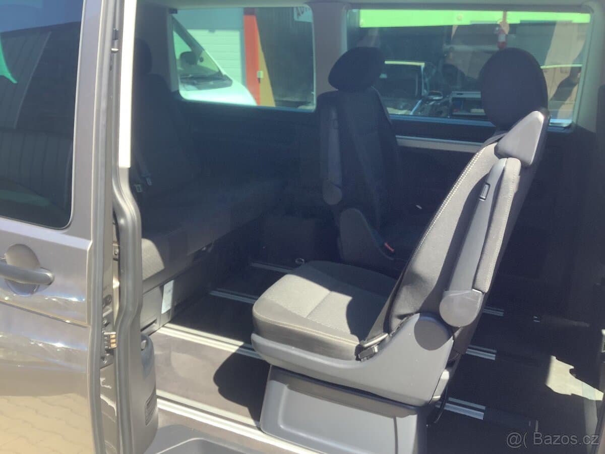 2016 Volkswagen MULTIVAN - 10