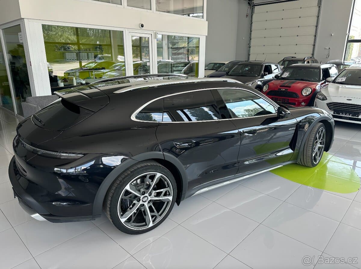2023 Porsche TAYCAN - 10