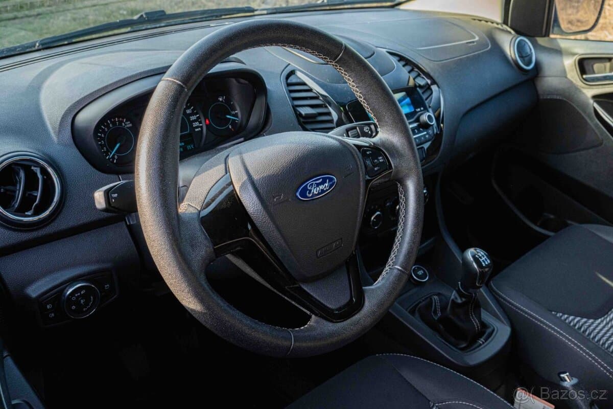 2019 Ford KA+ - 10