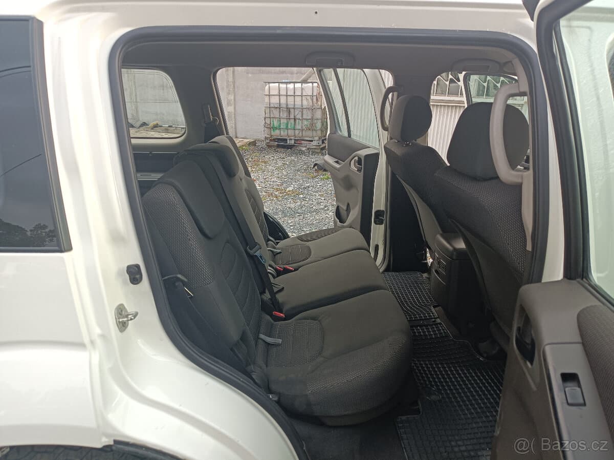 2011 Nissan PATHFINDER - 10