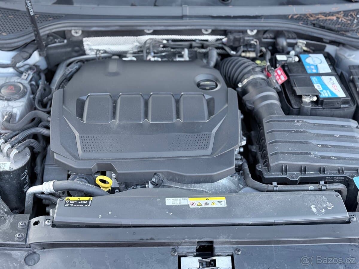 2021 Volkswagen PASSAT - 10