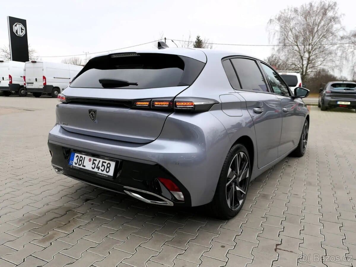 2022 Peugeot 308 - 10
