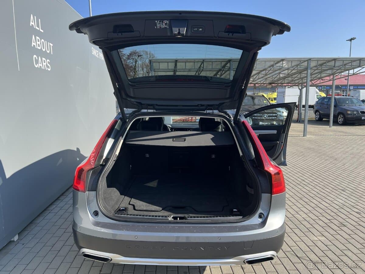 2019 Volvo V90 - 10