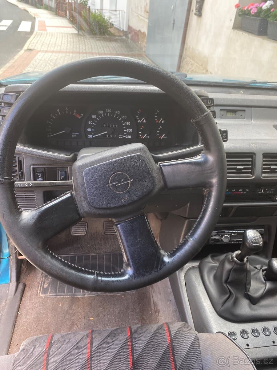 Opel FRONTERA - 10