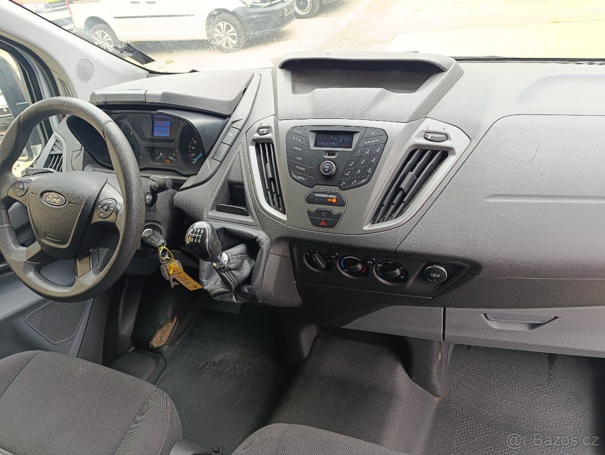 2015 Ford TRANSIT - 10