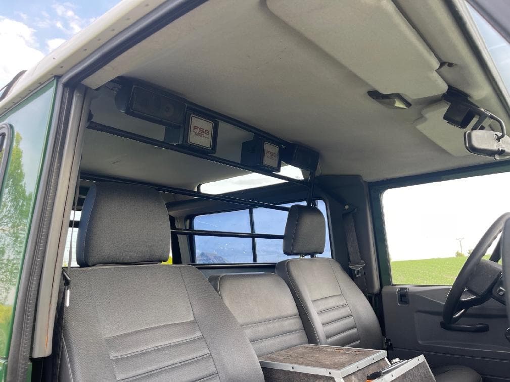 2000 Land Rover DEFENDER - 10