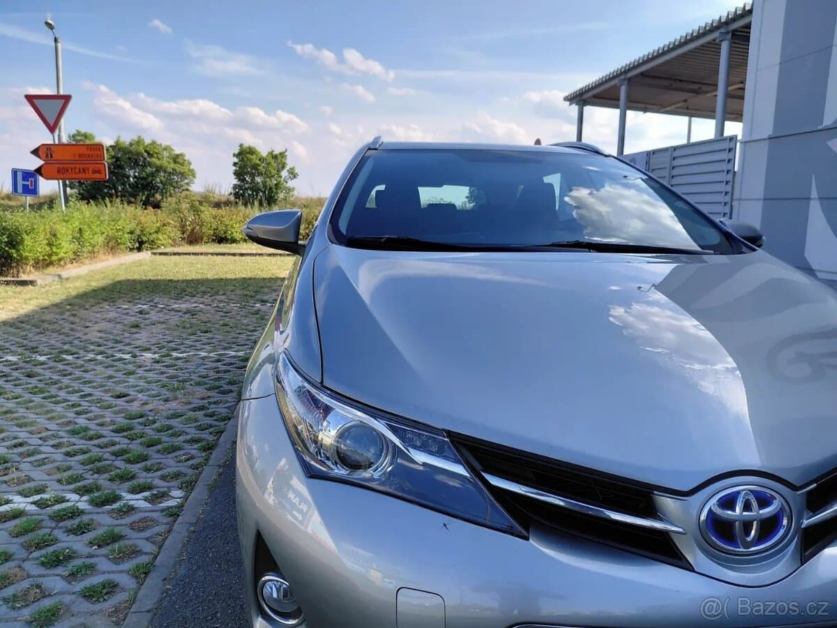 2013 Toyota AURIS - 10