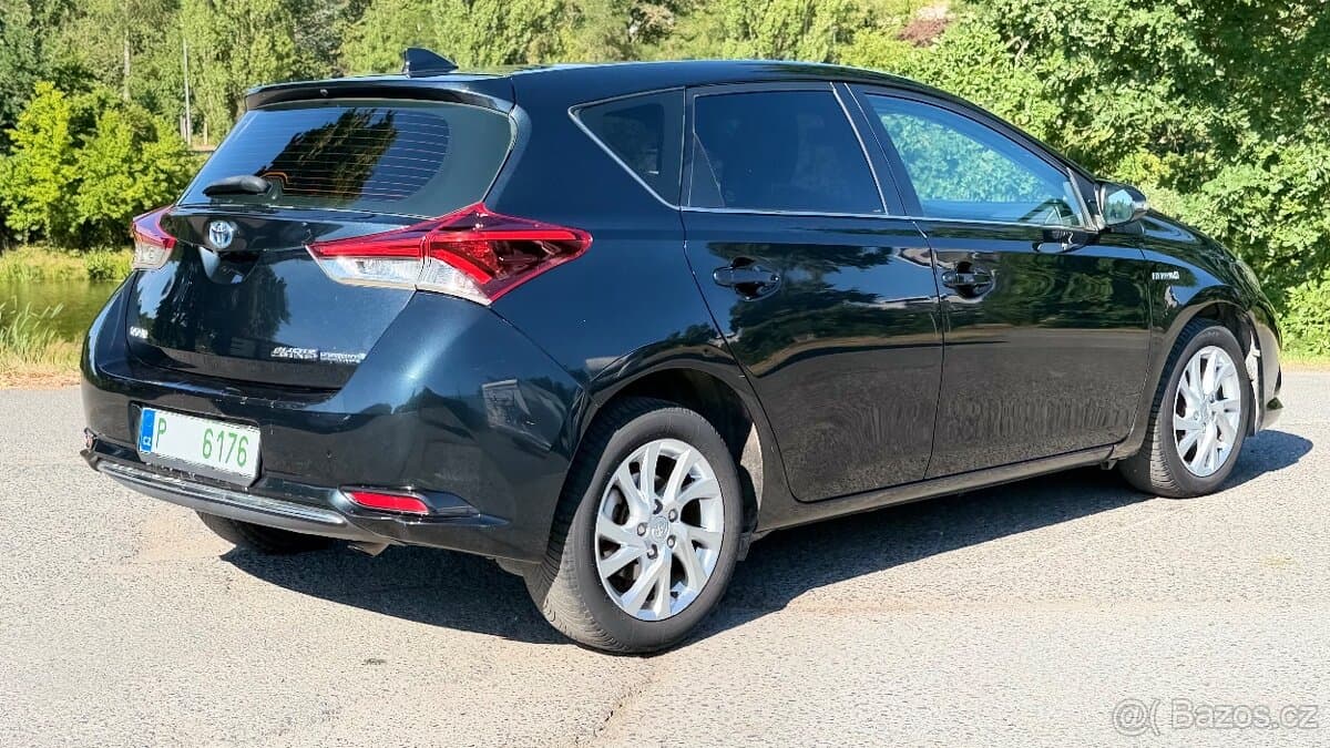 2016 Toyota AURIS - 10