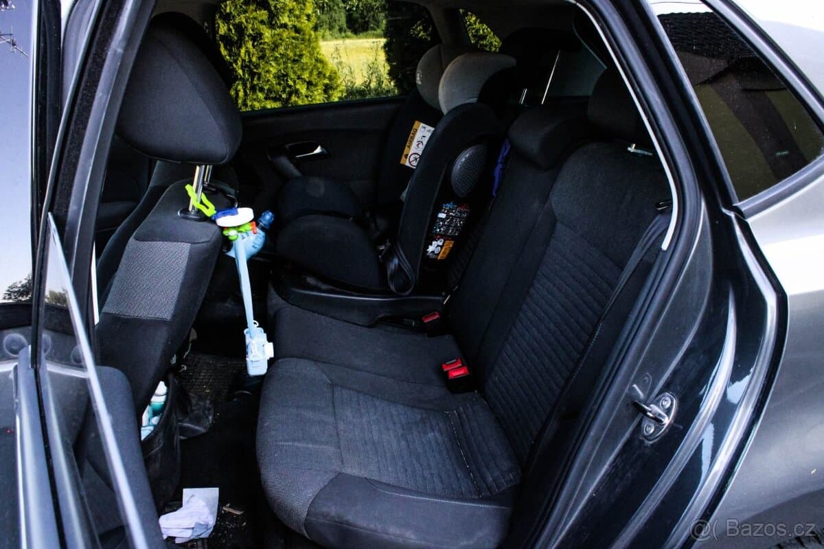2010 Volkswagen POLO - 10
